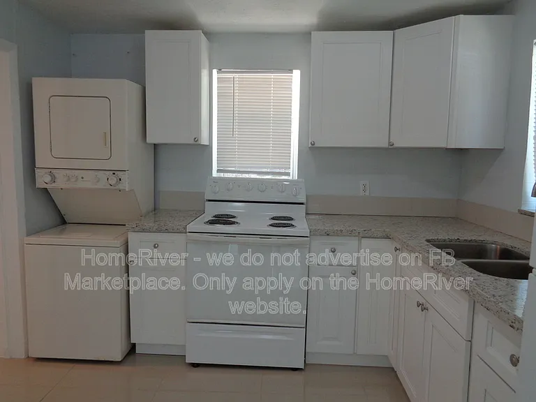 500 NW 9th Ave — Photo 6