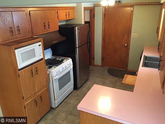 4th image of 2366 Hazelwood St N