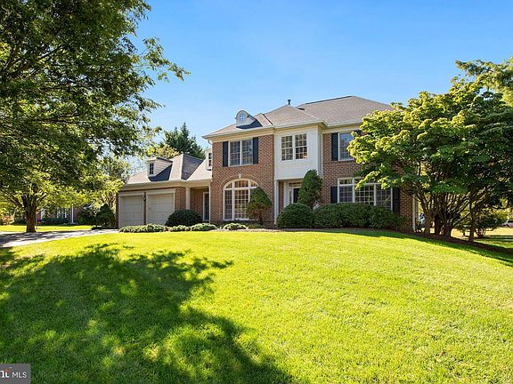 4th image of 10608 Cloverbrooke Dr