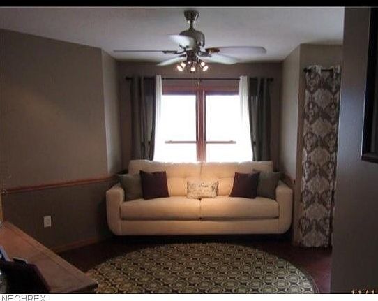 4th image of 641 Meadow Ln