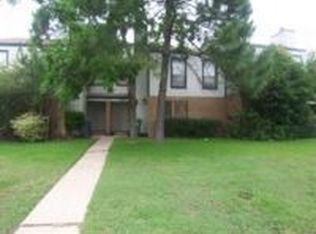 918 Navidad St, Bryan, TX 77801