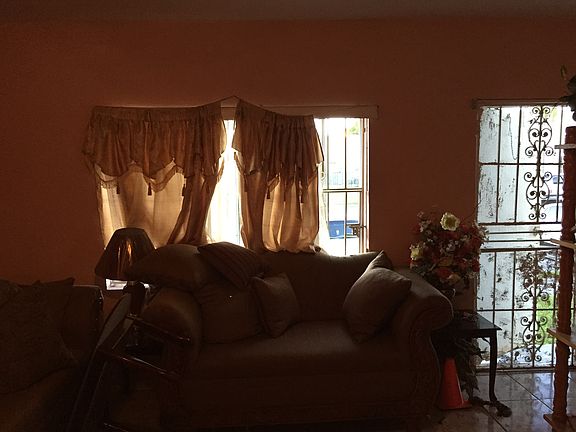 5th image of 440 NW 84th Ter #440