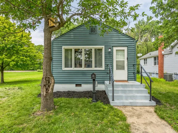 726 W Superior St, Ottawa, IL 61350