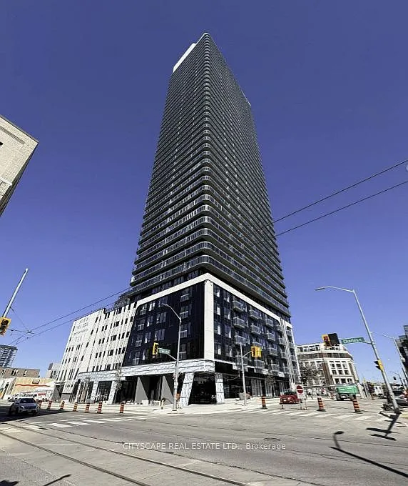 30 Francis St S #905