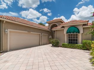 10746 Greenbriar Villa Dr, Lake Worth, FL 33449