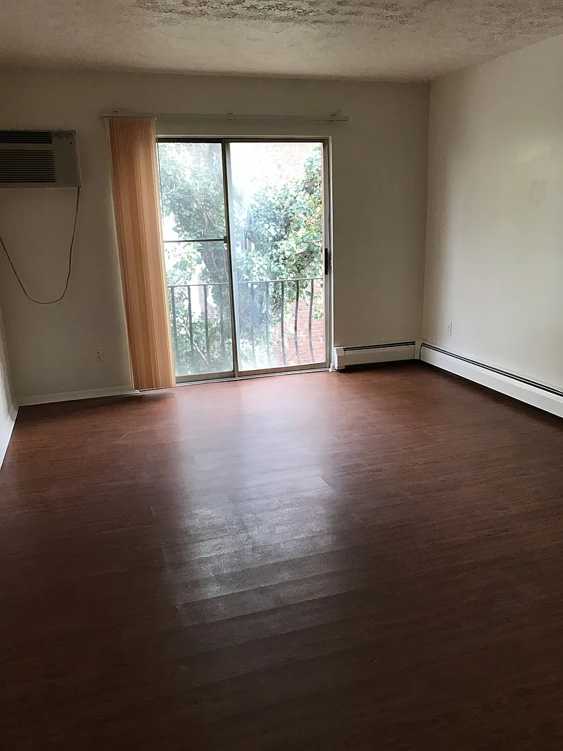 644 Probasco — Photo 3