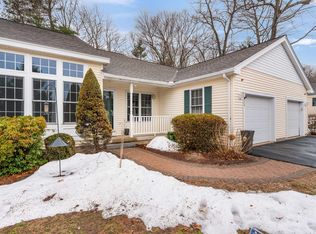 20 Lincoln Drive, Londonderry, NH 03053