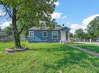 1548 Maple Dr, Garland, TX 75042