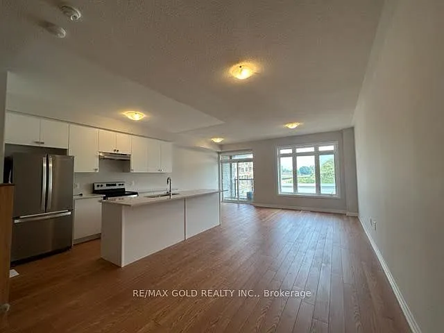 Building Photo - 585 Colborne St #1010