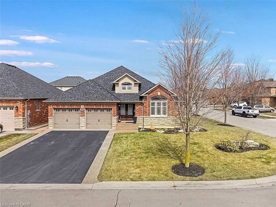 1st image of 27 Carver Dr