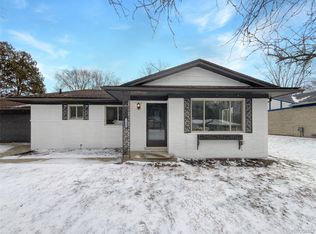 53044 Ruann Dr, Shelby Township, MI 48316