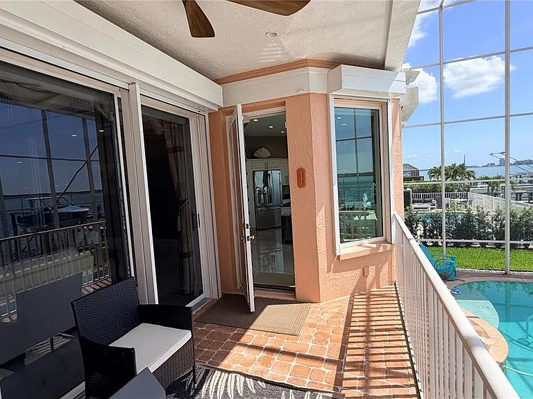 218 Sand Key Estates Dr — Photo 36