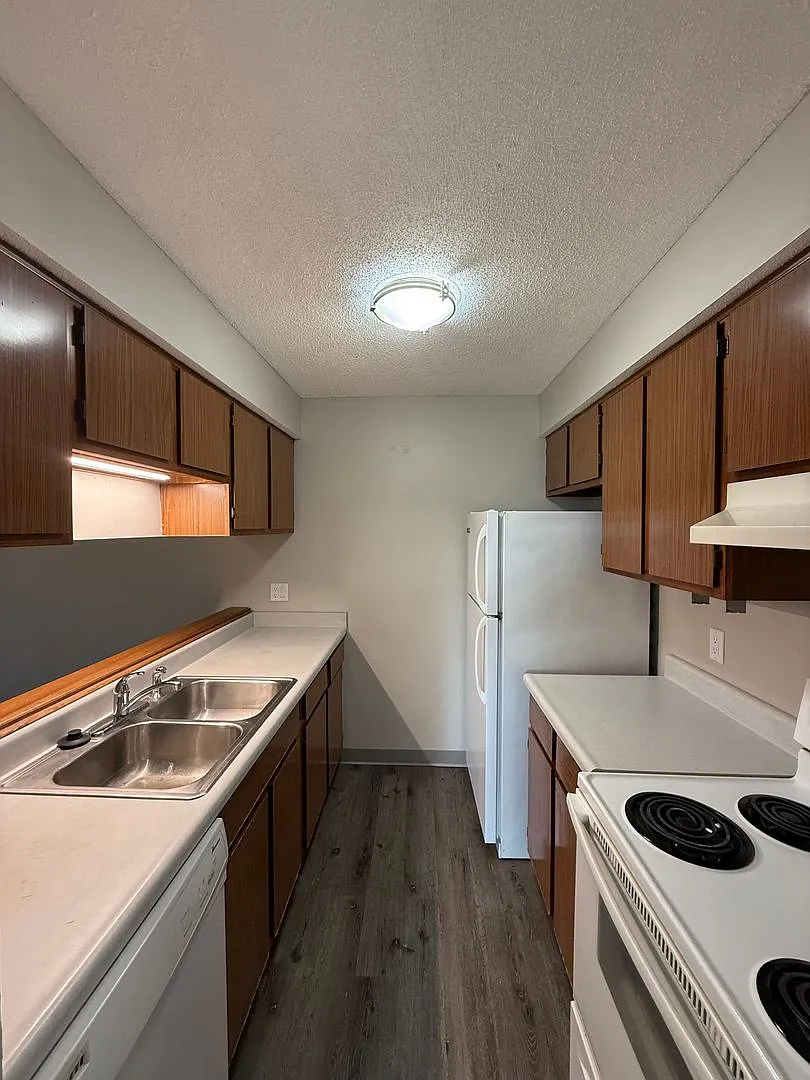 Northway Apartments — Photo 2