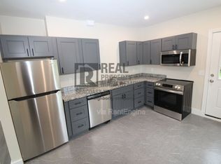 14 Charles St, Dover, NH 03820