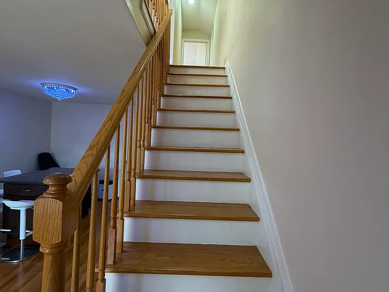 341 Hunter Ave — Photo 6