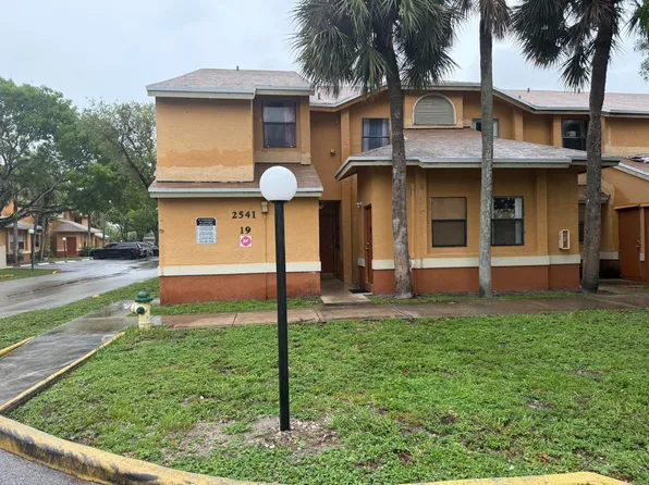 2541 NW 56th Avenue #1-19, Lauderhill, FL 33313