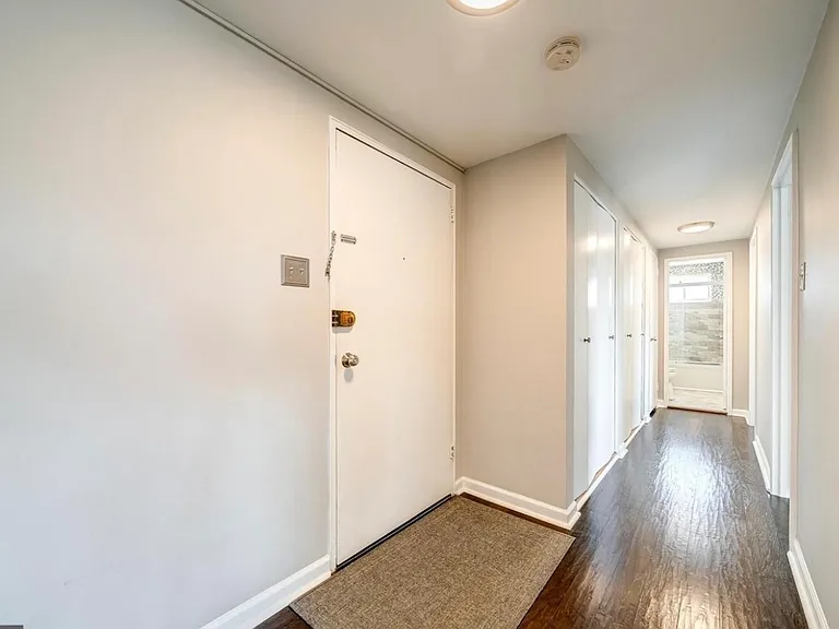 1830 Columbia Pike #602 — Photo 6