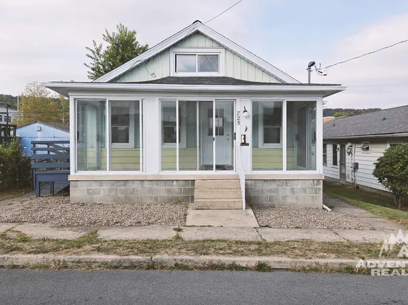 725 Sheridan St, Williamsport, PA 17701