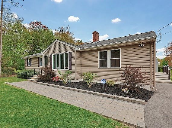 1st image of 22 Kwedar Ave