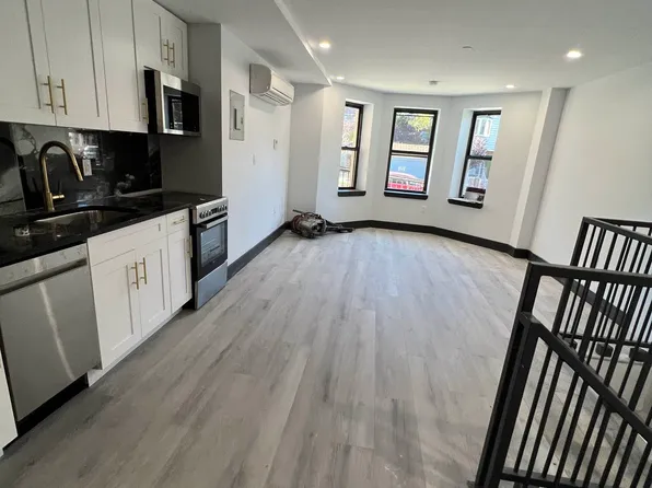 868 New York Avenue image 1 of 12