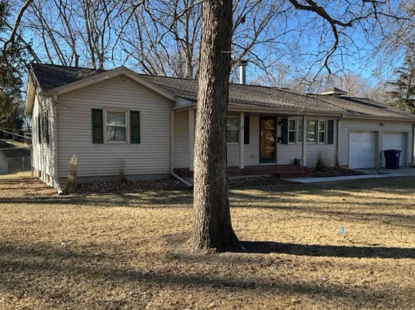 2222 S 88th St, Omaha, NE 68124