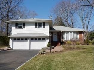 604 Sloat Pl, River Vale, NJ 07675