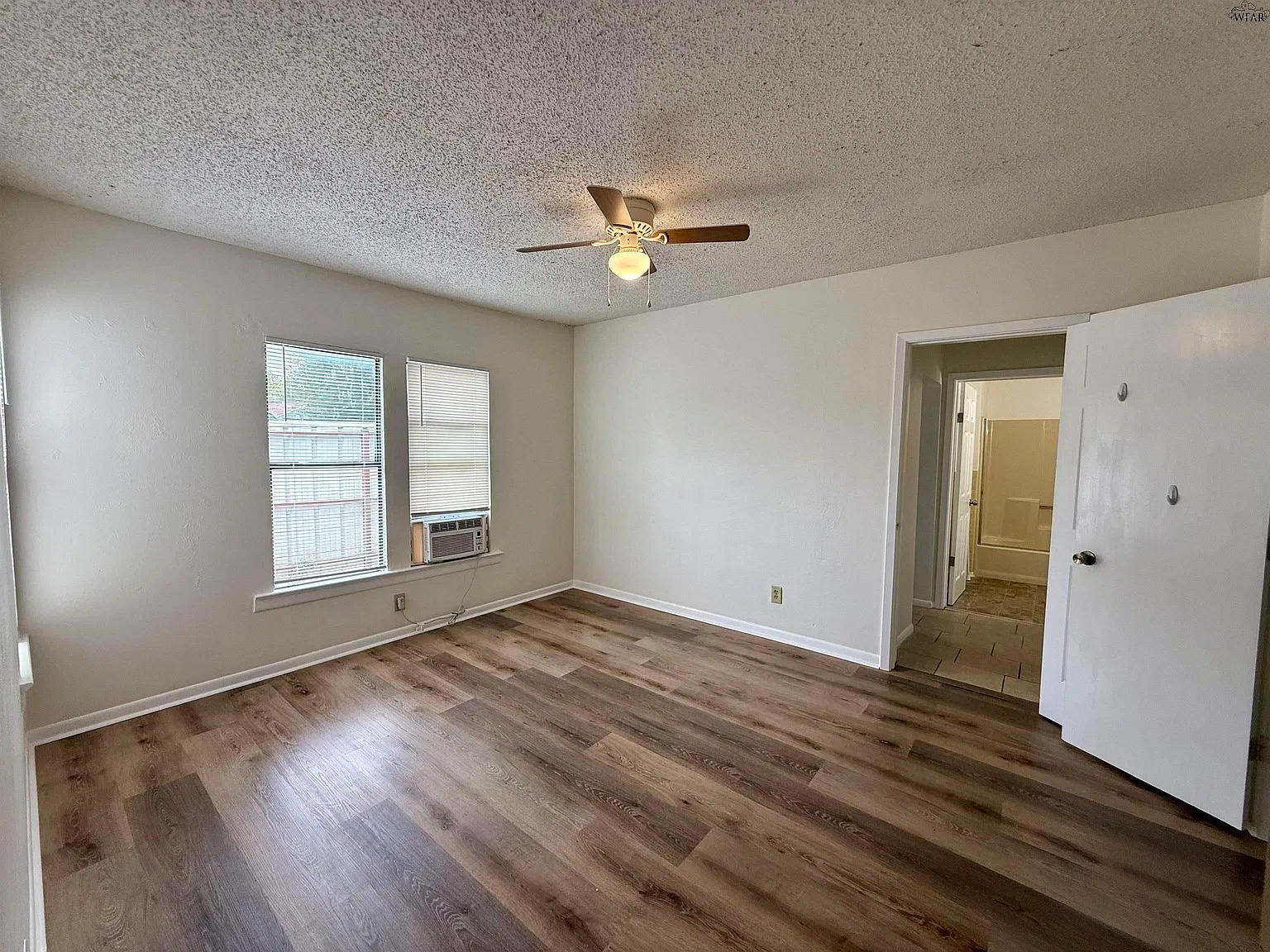 1 bed, 1.0 bath, 585 sqft, $695 — Photo 4