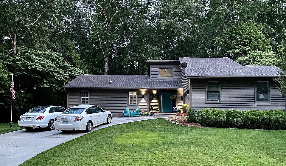 1st image of 129 Delbridge Ln