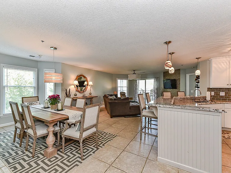 18557 Vineyard Point Ln — Photo 5
