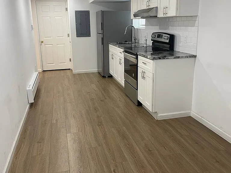 435 Rennard St #1 — Photo 2