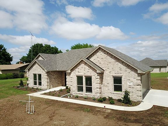 2nd image of 501 John Jr Dr