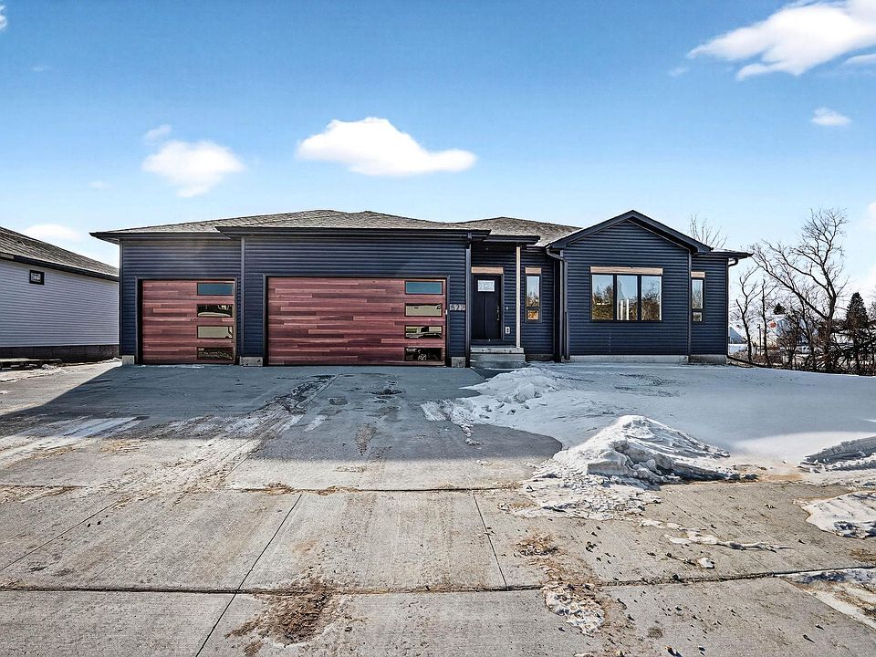 1st image of 522 Sands Ave