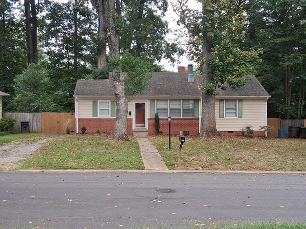 2000 Queens Ct, Greensboro, NC 27408