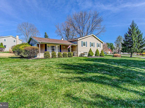 21 W Buttonwood Dr, Churchville, PA 18966