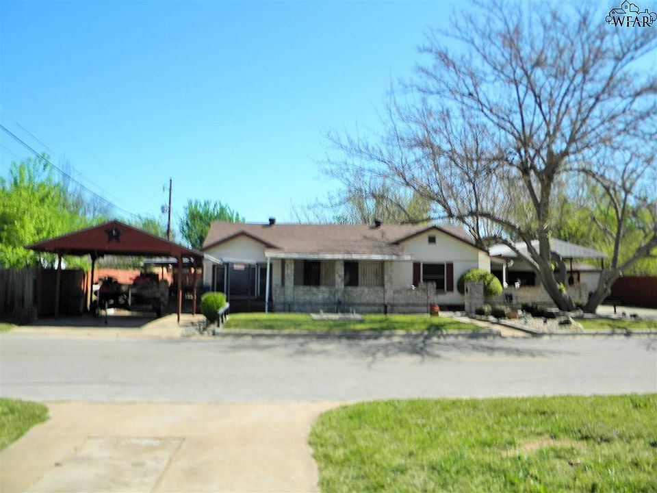 1st image of 132 Lilac Ln