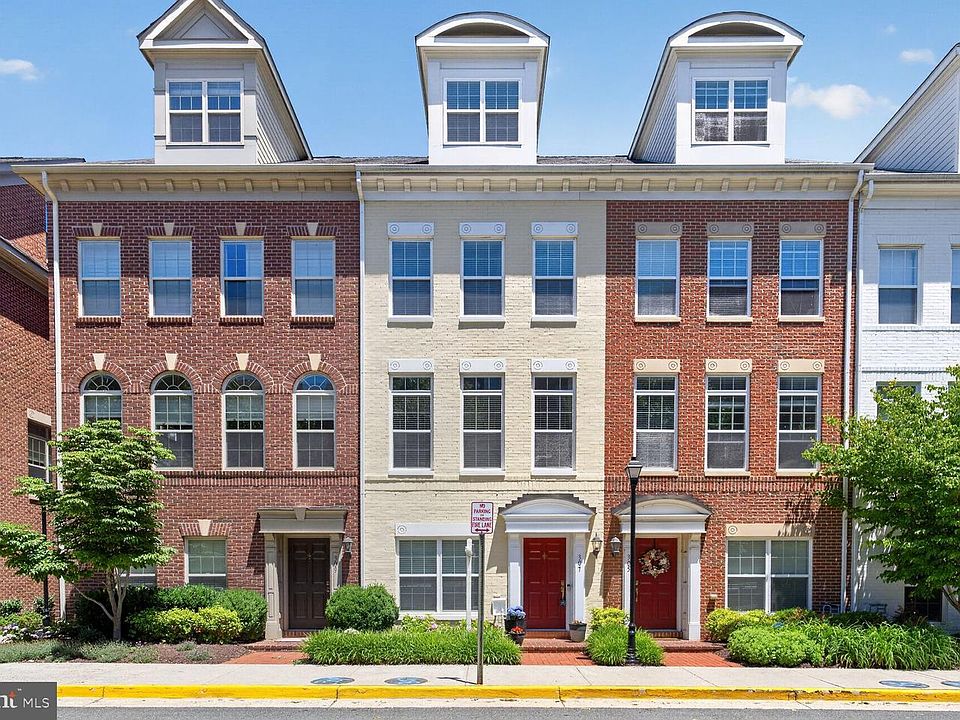 1st image of 307 N Upton Ct