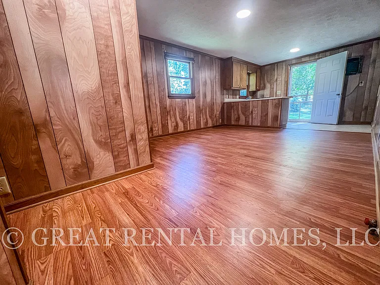 201 Chesterfield Pl — Photo 21