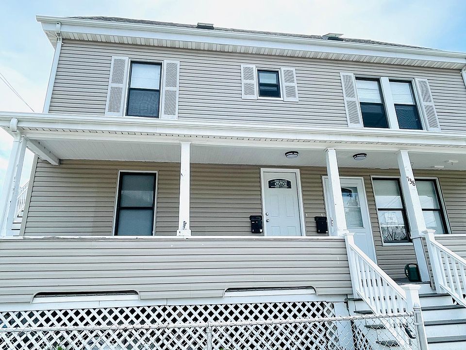 1st image of 138 Emerald St Floor 2