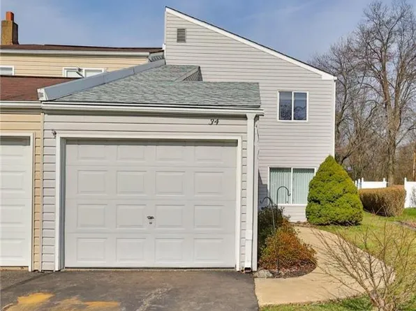 34 Pennington Ln, Quakertown, PA 18951
