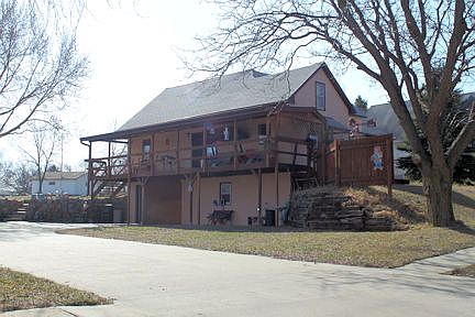 1st image of 110 Pine St