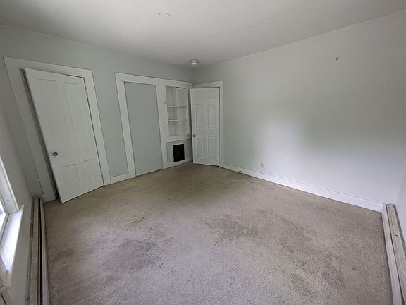 3rd image of 106 Belchertown Rd APT A