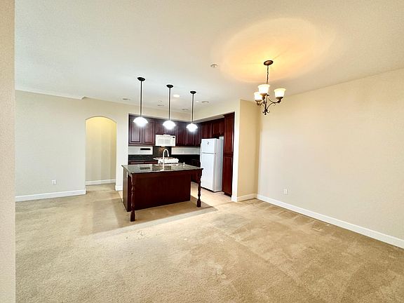 4th image of 1245 Avenida Las Brisas