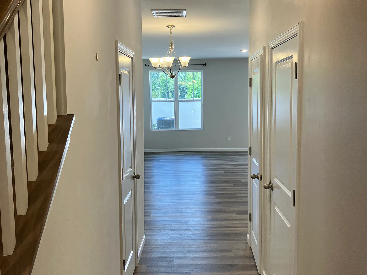 3 bed, 1708 sqft, $1,995 — Photo 2