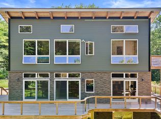 436 Hamilton Rd, Becket, MA 01223