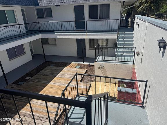 3rd image of 303 Ridge Blvd APT 207