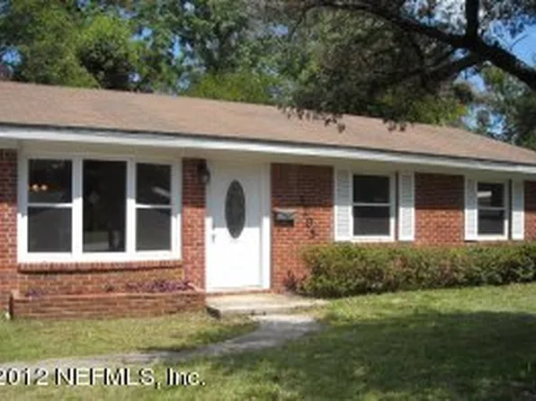 3205 Searchwood Dr, Jacksonville, FL 32277