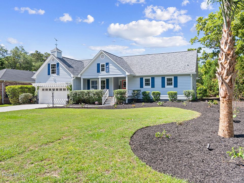 1st image of 253 Clubhouse Drive SW