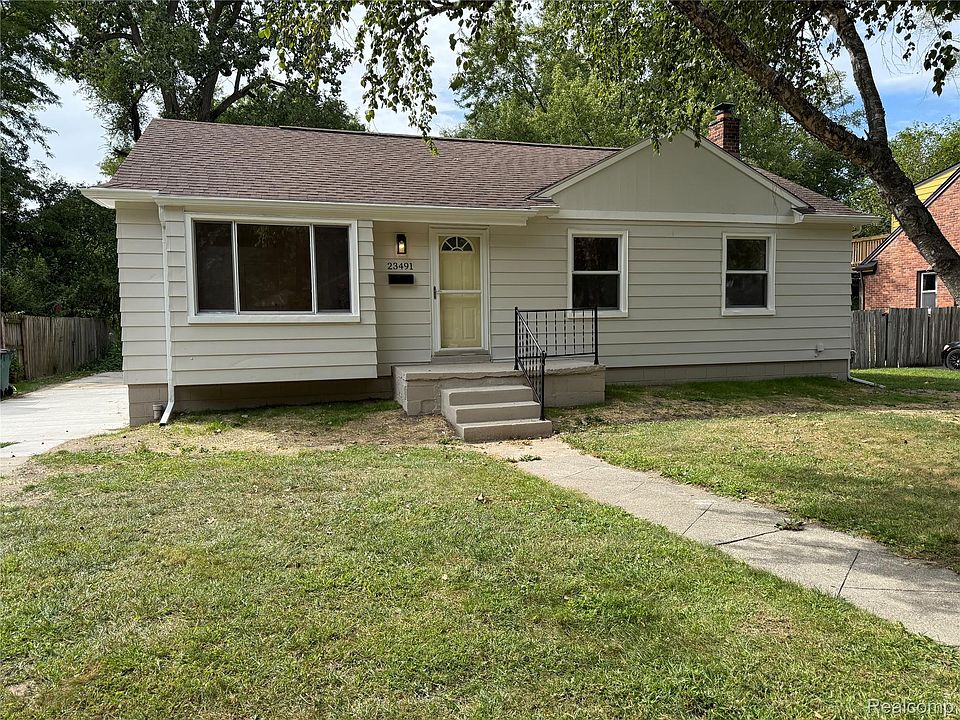 1st image of 23491 Meadowlark St