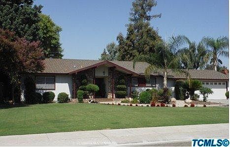 1st image of 3326 W Cambridge Avenue
