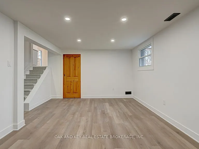 13 Dunwich Dr — Photo 21
